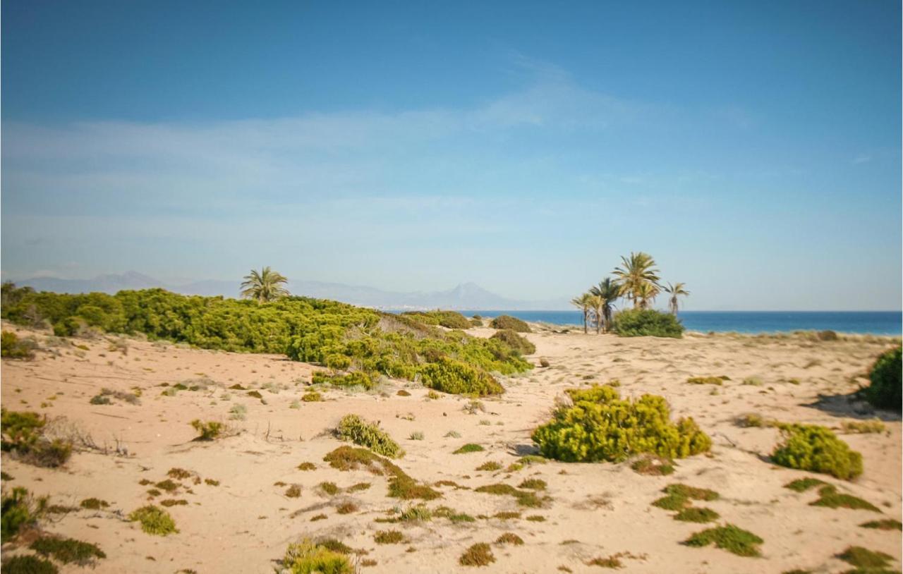 Lovely Apartment In Santa Pola With Wifi Esterno foto